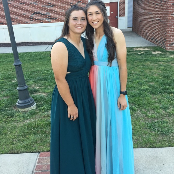 Green maxi formal dress - Picture 1 of 4